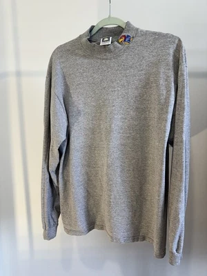 De colección KU Jayhawks Cuello Simulado Cuello Tortuga Hombre Grande Gris Excelente Estado Foto 1 de 4