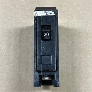 Disyuntor atornillable Eaton GHQ1020 20A 1 polo 14KA @ 277V 65KA @ 120/240V 33 - Imagen 1 de 6