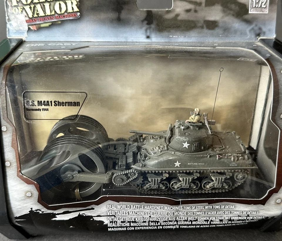 Forces of Valor US M4a1 Sherman - Mine Roller 1/72 Scale 85024 MIP