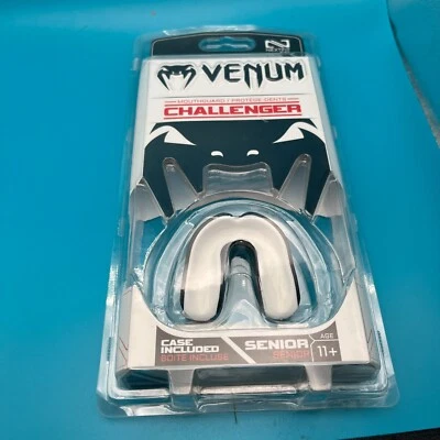 Protector Bucal Venum Challenger Blanco sobre Negro Talla Senior (edad 11+) Nuevo Foto 1 de 4