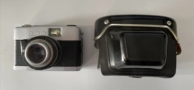 Beirette VSN Camera In Case c/w Meritar 2.8 45mm Lens - Donated Item Untested - Image 1 of 4