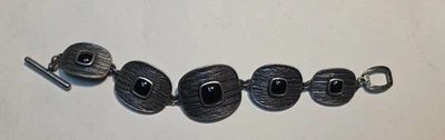 Pulsera Lia Sophia Estilo Años 80 Tono Estaño Con Cabujones Ónix Negro Foto 1 de 4