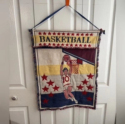 WTC 1996 Baloncesto Tejido Tapiz Colgador de Pared Niños Habitación Hombre Cueva De Colección Foto 1 de 4