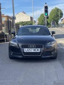 Audi TT, 2ltr Petrol, Automatic, 2 owners, 3 keys, full service history. - Picture 1 of 9