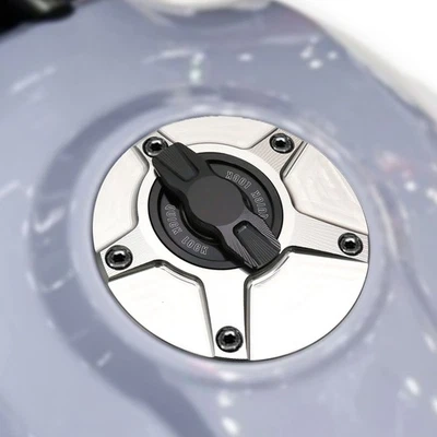 Tapas de combustible Titanium CNC NIMBLE para moto 748 todo el año Foto 1 de 4