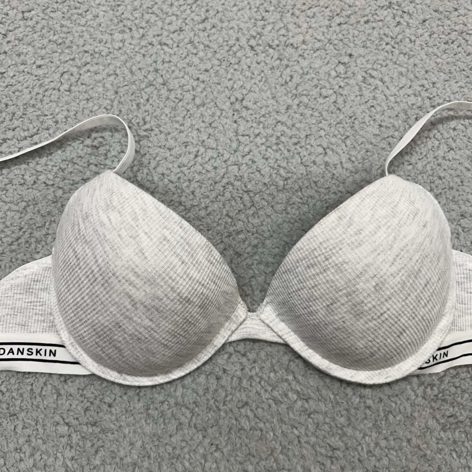 Sutiã Danskin 34B push up 2995 algodão acolchoado com nervuras - Imagem 1 de 4