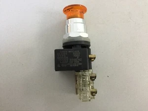 SQUARE D KM1F SERIES F LIGHT MODULE WITH ORANGE PUSH BUTTON - Picture 1 of 3