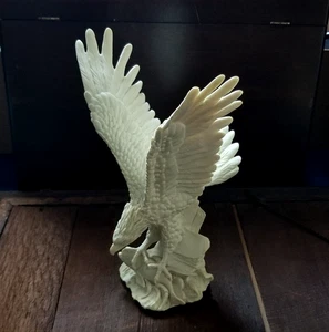 Flying Eagle Catching Fish Alabaster White Statue Sculpture Signed Art Italy - Picture 1 of 11