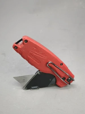 Milwaukee Fastback 48-22-1500 Cortador de Caja Compacto Plegable Cuchillo Utilitario Clip ROJO Foto 1 de 4