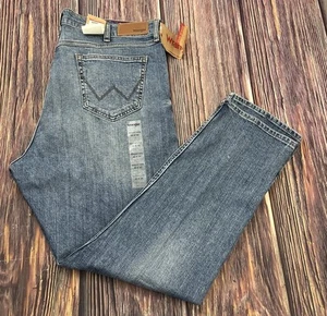 New NWT Wrangler Regular Taper Jeans Mens Size 40x30 (Actual 40x30) - Picture 1 of 14