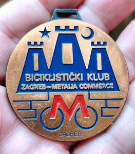 🔴BICYCLING  Bicycle Club  METALIJA COMMERCE,  Zagreb,  Croatia - 1983 medal🔴 - Picture 1 of 2