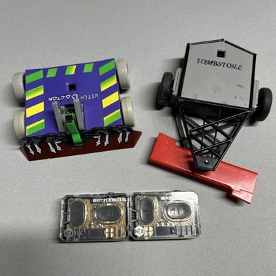 HexBug BattleBots - Witch Doctor & Tombstone with Remotes. Mostly Broken. Read! - Image 1 of 4