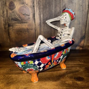 Mexican Talavera Skeleton Figurine in Bathtub – Day of the Dead Hand-painted 10” - Picture 1 of 6