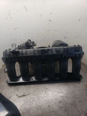 Intake Manifold 3.0L 6 Cylinder N52N Engine Fits 07-13 BMW 328i 1098553 - Image 1 of 4