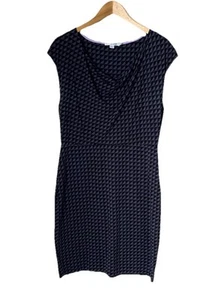 Vestido cuello capucha geométrico negro y gris Boden - Imagen 1 de 7
