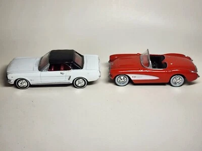 Set 2 High Speed '64 1/2 Ford Mustang & '57 Chevrolet Corvette Real Riders 1:64 - Image 1 of 4