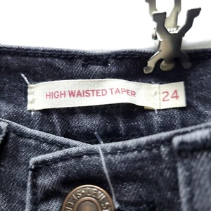 NEW Levi’s High Waisted Taper Jeans Mom’s Ankle Length Washed Black W24 L27 NWT - Picture 1 of 7