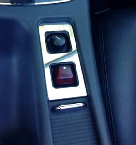 Cache chromé D pour interrupteur rétroviseur - capote / Mercedes SLK R170 - inox - Photo 1 sur 3