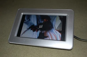 Logik 7" Digital Photo Frame model no PF-A720C good working order & PAT tested - Picture 1 of 7