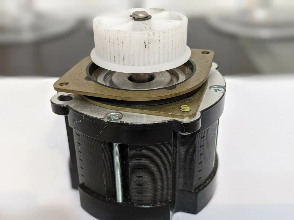 PA03450-F908 Fujitsu motor de alimentación de transporte para scanpartner Fi-5950 Foto 1 de 4