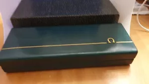 Omega Boîte Montre Vintage Rares Cuir Vert, Comme Neuf, AUTRES. - Bild 1 von 17