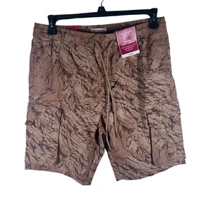 Levi Strauss Signature Comfort Cargo Shorts Men's Size Medium Woodsmoke Camo NEW - Picture 1 of 10