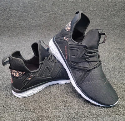 U.S. Polo Assn. Zapatos deportivos para mujer talla 10 negros con estampado de animales rosas Foto 1 de 4