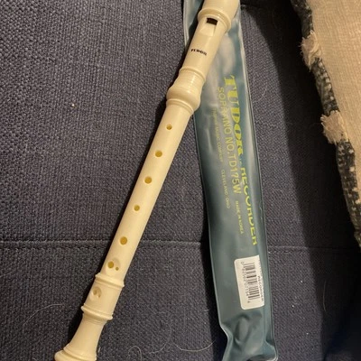 Grabadora Tudor Soprano Nº TD 175 Trofeo Blanco Con Estuche Verde De Colección Foto 1 de 4