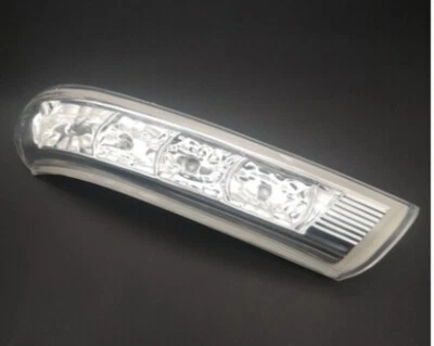 For Hyundai Santa Fe IX55 2010-12 Veracruz 07-12 LED Rearview Turn Signal Light - Image 1 of 4