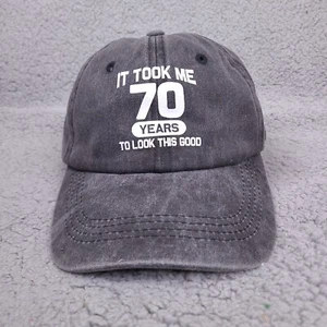 Mütze zum 70. Geburtstag hat 70 Jahre gedauert, um so gut auszusehen! Verstellbarer lustiger Gag Geschenk - Bild 1 von 6