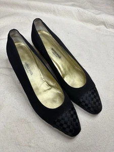 BOTTEGA VENETA Black Basket Weave Classic Pumps Heals Shoes Womens 9 AA Italy - Picture 1 of 13
