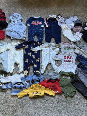 Gran Lote Ropa Bebé Niño Una Pieza Dormir Conjuntos a Juego Sombreros Talla 0-3 Meses Foto 1 de 4