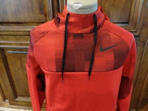 Red Nike Dri-Fit Polyester Hooded Hoodie Sweatshirt Adult M EXCELLENT CONDITION - Picture 1 of 8