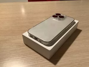 iphone 15 pro 125 GB colore argento titanio nuovo - Foto 1 di 2