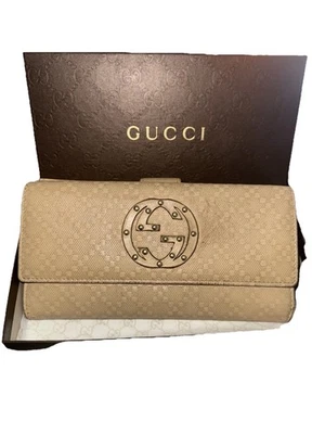 Auténtica Cartera Gucci Beige Lona Entrelazada GG Herrajes Dorados Con Caja Foto 1 de 4