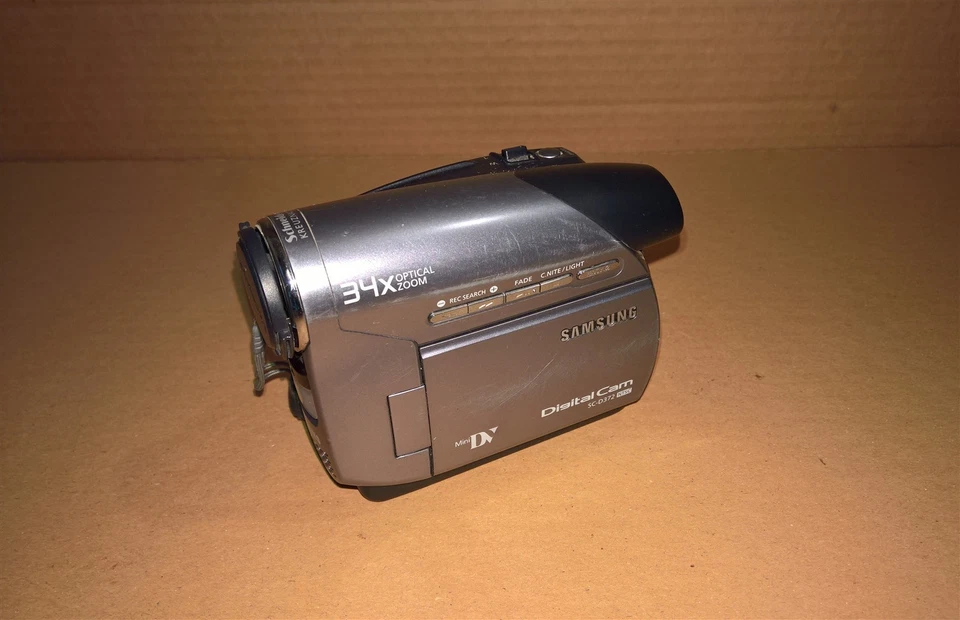 Samsung SC-D372 MiniDV Digital Camcorder 34X Zoom NO BATTERY - Image 1 of 1