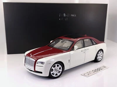 Kyosho Hi-End 1:18 scale Rolls-Royce Ghost SWB (White / Red) 08802EWR - Image 1 of 4