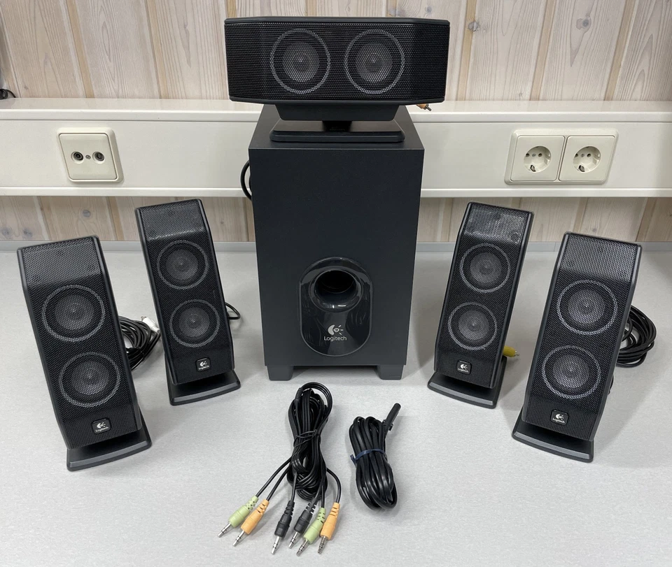 Logitech X 540 Aktivboxen 5.1 Lautsprecher, Subwoofer,  - gebraucht/defekt -  - Bild 1 von 4