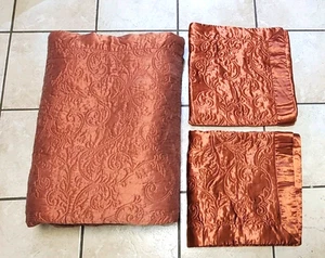 Fieldcrest Luxury 109 X 87 in Bedspread & Pair Euro Shams VTG Silk Burnt Orange - Picture 1 of 6