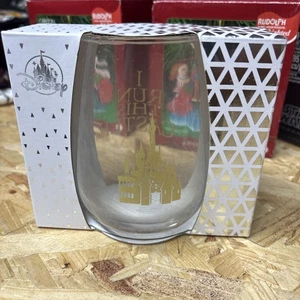 Disney,I Run This Castle Clear Drinking Glass & Castle Gold Design - Picture 1 of 15