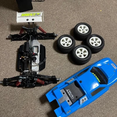 Mugen Seiki MBX5T Blue Truggy Buggy Chassis Off-Road Tires Double Wishbone - Image 1 of 4