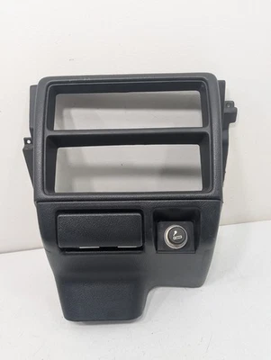 Cinzeiro preto 1988-1991 Honda Civic Hatch EF console central OEM acabamento de rádio - Imagem 1 de 4