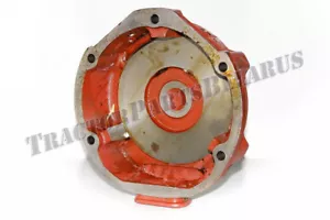 Belarus tractor right brake housing 80 82 500 550 800 820 825 900 1000 8000 9000 - Picture 1 of 3