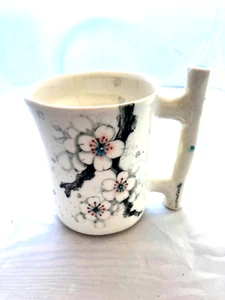 Rare Heesoo Lee Blossom handbuilt wheel-thrown Mug Ceramic Porcelain - Picture 1 of 8