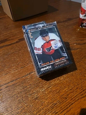 Juego de cartas 1992 Score Pinnacle Road to the NHL Eric Lindros Philadelphia Flyers Foto 1 de 4