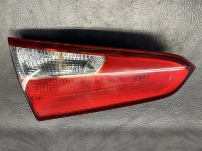 Luz trasera interior halógena izquierda conductor Kia Forte 2014 2015 2016 92403-A7000 OEM Foto 1 de 4