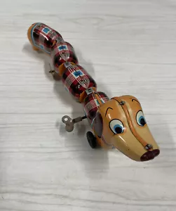 De colección S&E Japón Mecánico Wind Up Wiggling Dachs Perro Dachshund Perro - Imagen 1 de 7