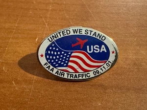 Cappello o spilla da bavero FAA Traffico Aereo "United We Stand" 9-11 - Foto 1 di 1