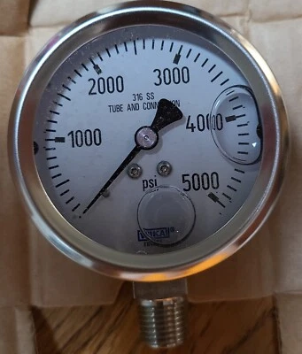 WIKA 9833476 Hydraulic Gauge - 5000 psi, 2-1/2 in Face Diameter, Lower Mount (LM