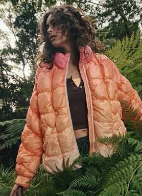 Jaqueta acolchoada nova com etiquetas $228 FP movimento crocante brilhante pippa Just Peachy - Imagem 1 de 4